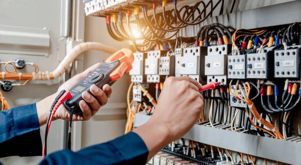 Best Circuit Breaker Repair  in Evansdale, IA